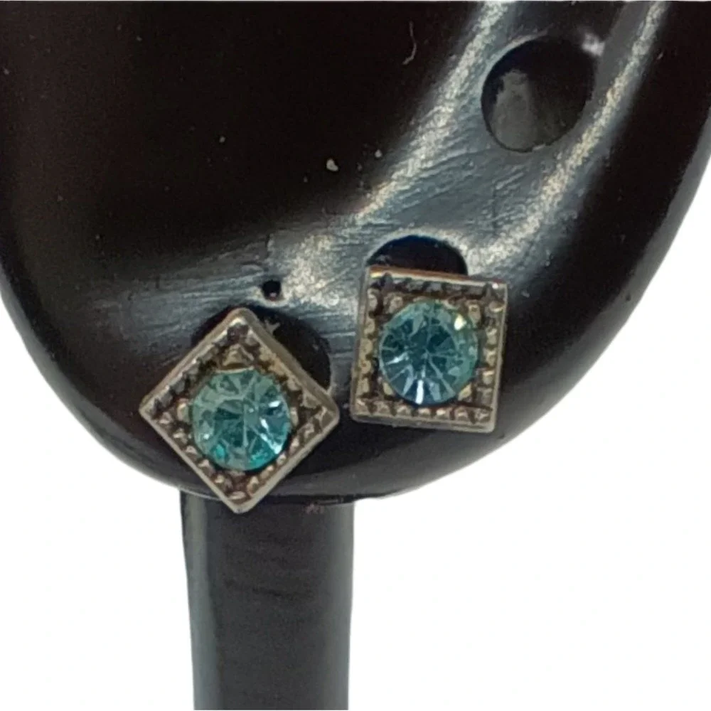 Aqua‎ jewelry lot ring, barrettes, & earrings SKUJ018